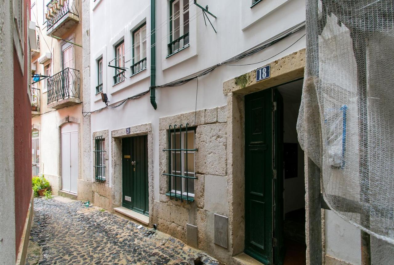 Beautiful & Unique Alfama Flat Apartment